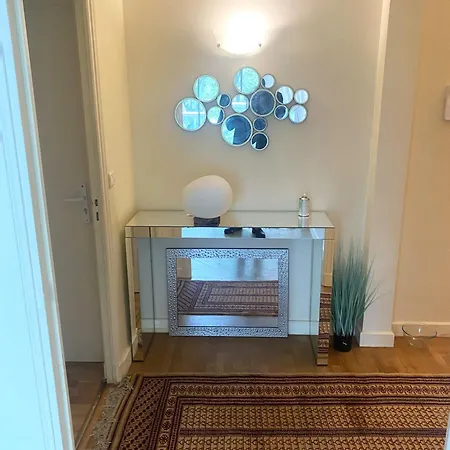 Standing 88m , Quartier Sablons * نويي سور سين